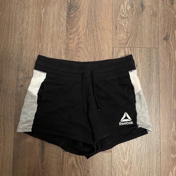 Reebok Pants - reebok athletic shorts size medium
